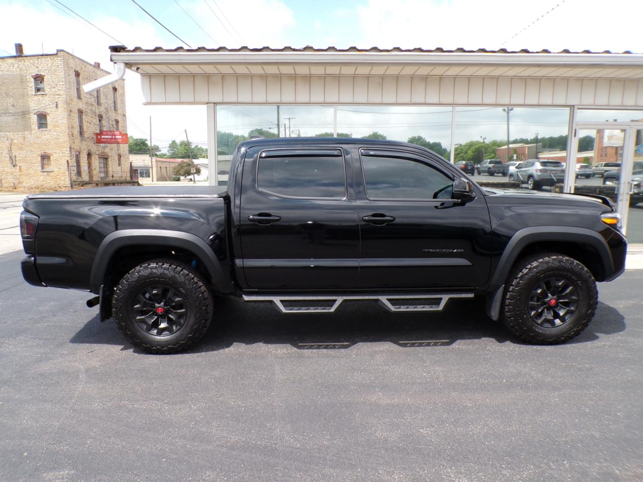 Toyota Tacoma 4WD TRD Off Road Double Cab 5' Bed V6 AT (Natl) 2023