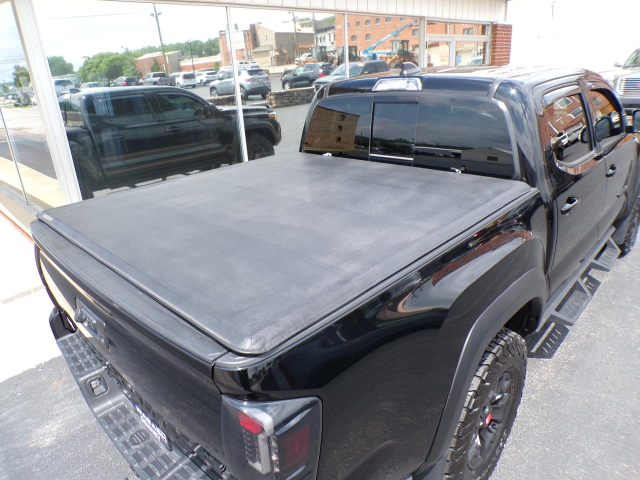 Toyota Tacoma 4WD TRD Off Road Double Cab 5' Bed V6 AT (Natl) 2023