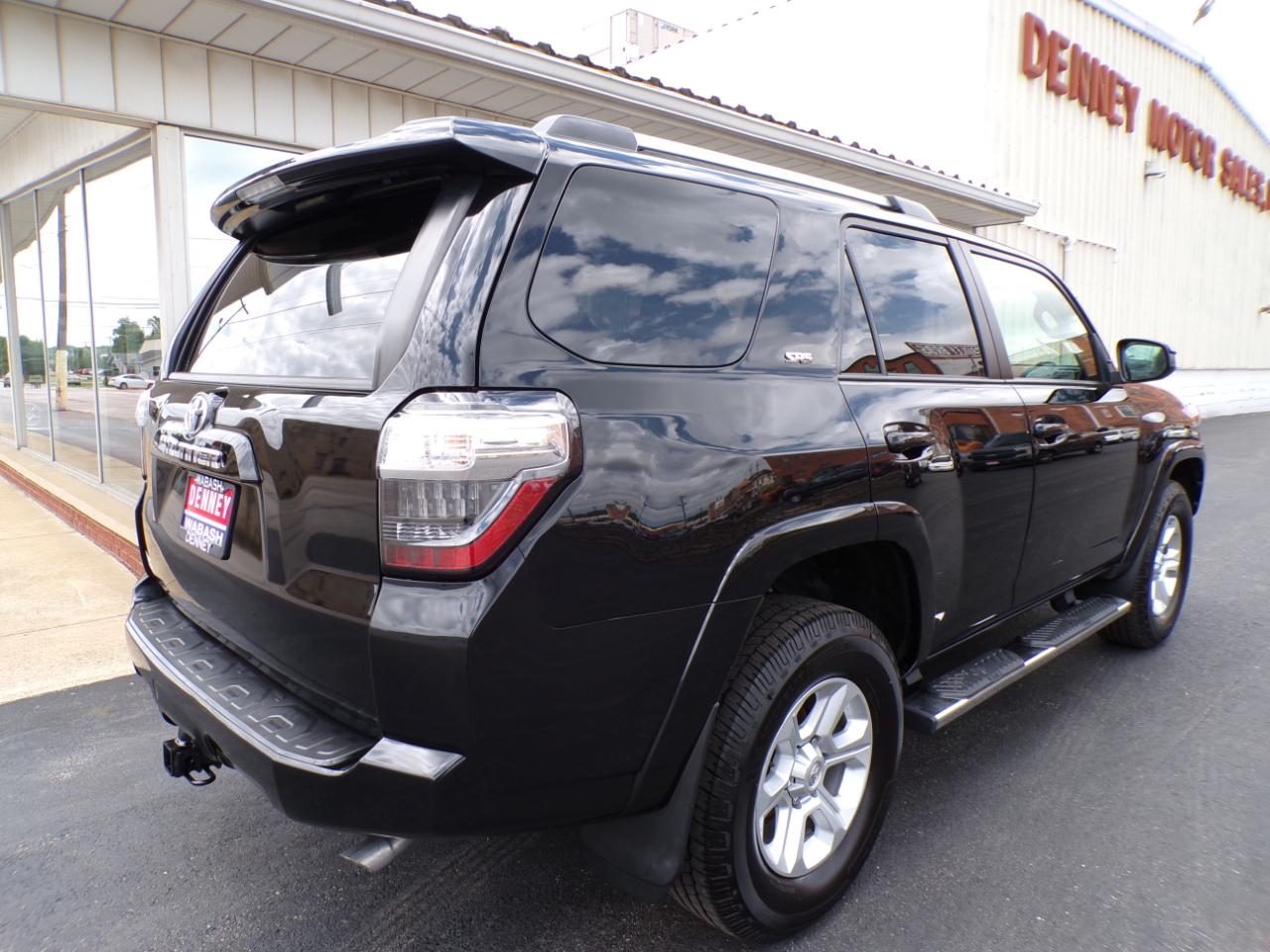 Toyota 4Runner SR5 4WD (Natl) 2019