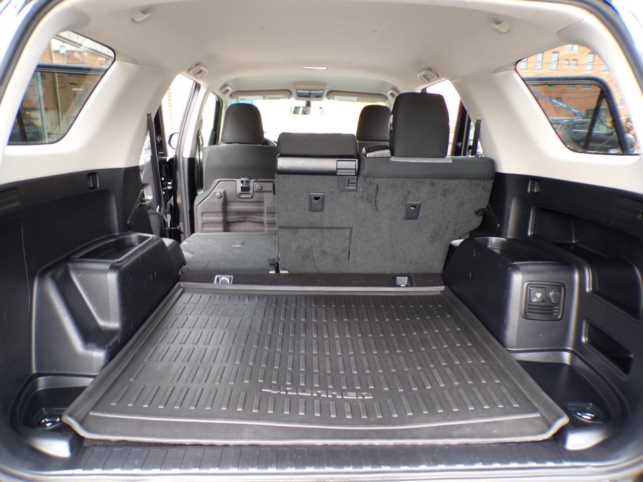 Toyota 4Runner SR5 4WD (Natl) 2019