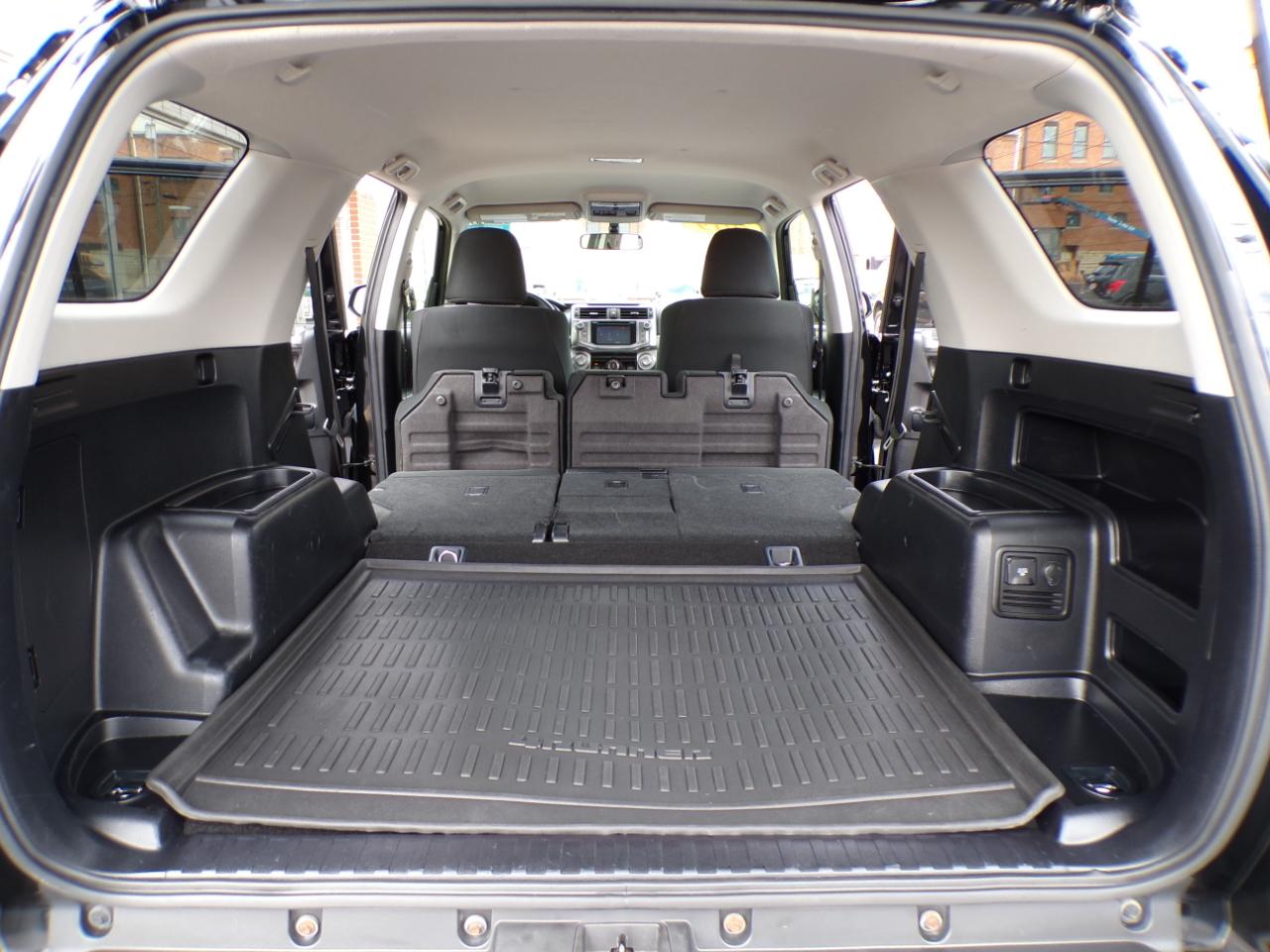Toyota 4Runner SR5 4WD (Natl) 2019