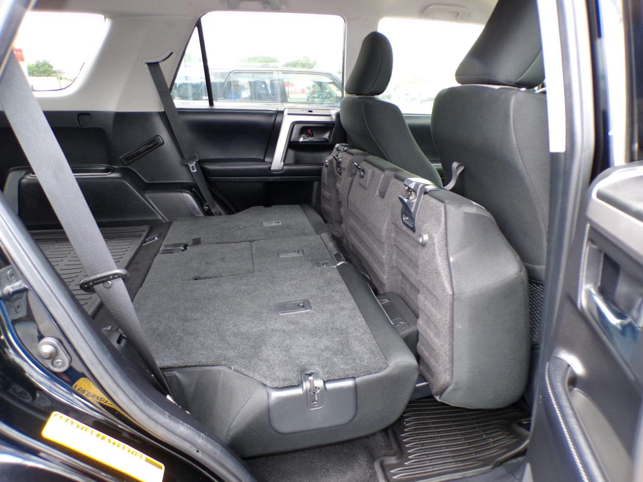Toyota 4Runner SR5 4WD (Natl) 2019