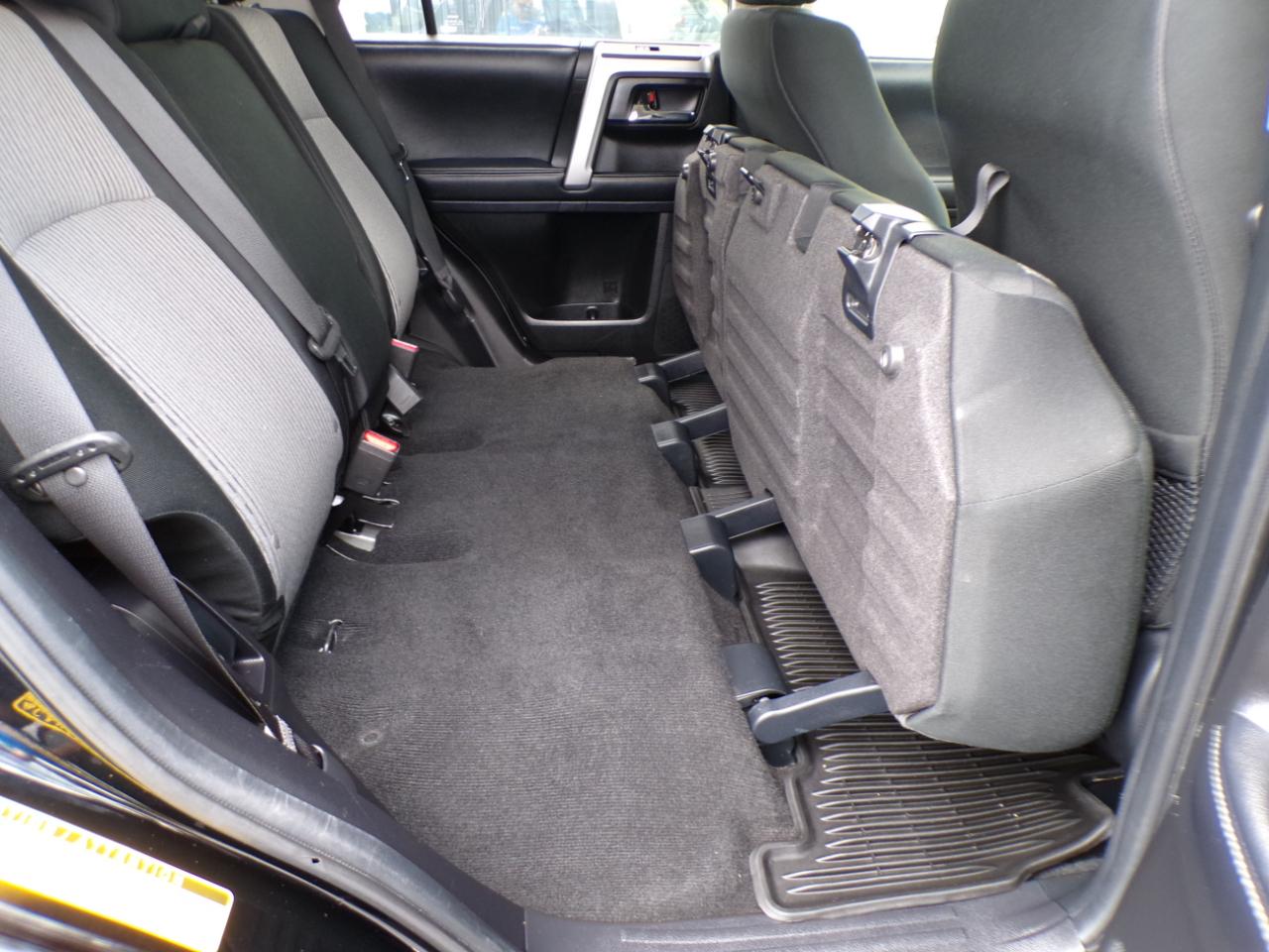 Toyota 4Runner SR5 4WD (Natl) 2019