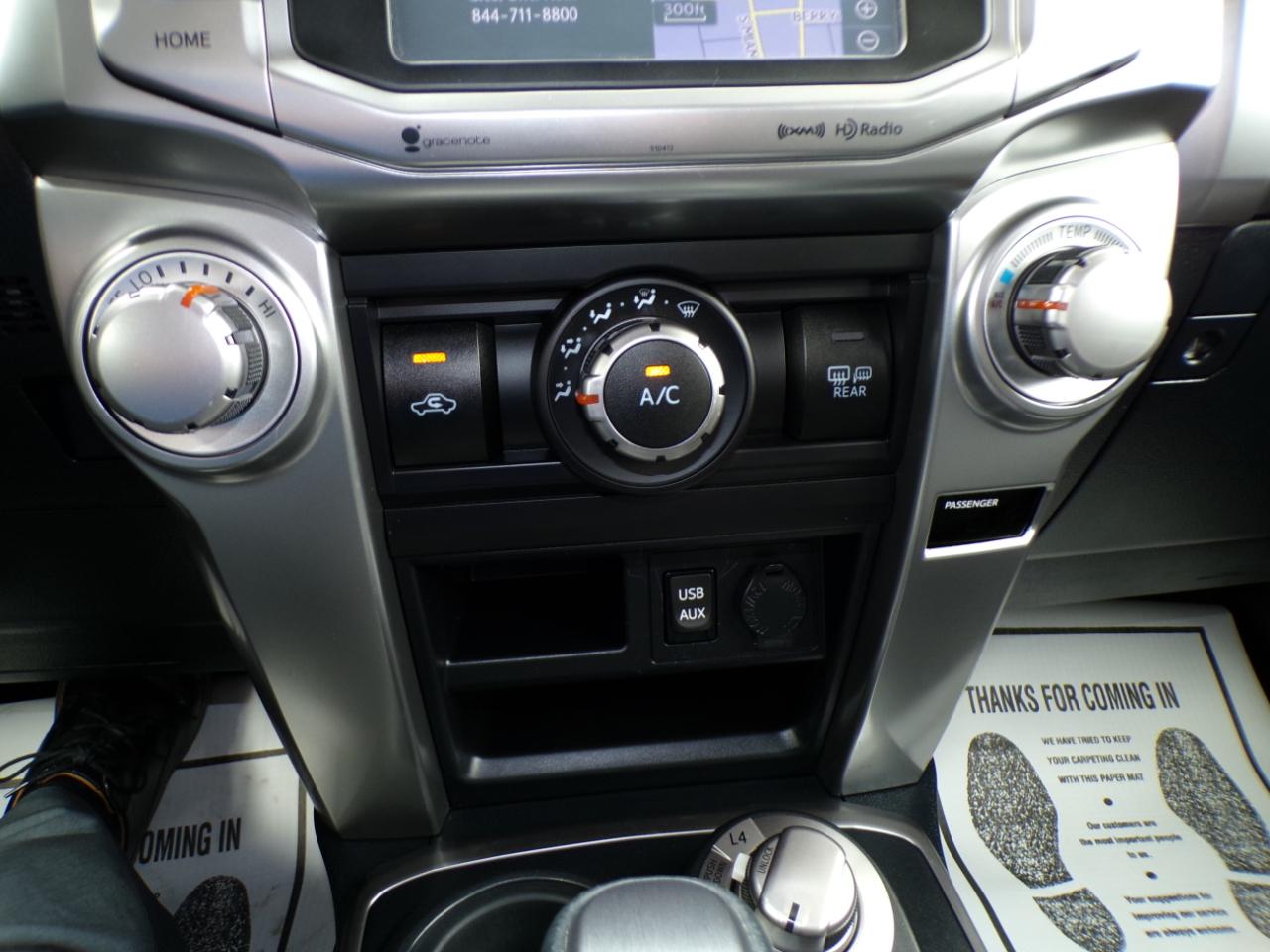 Toyota 4Runner SR5 4WD (Natl) 2019