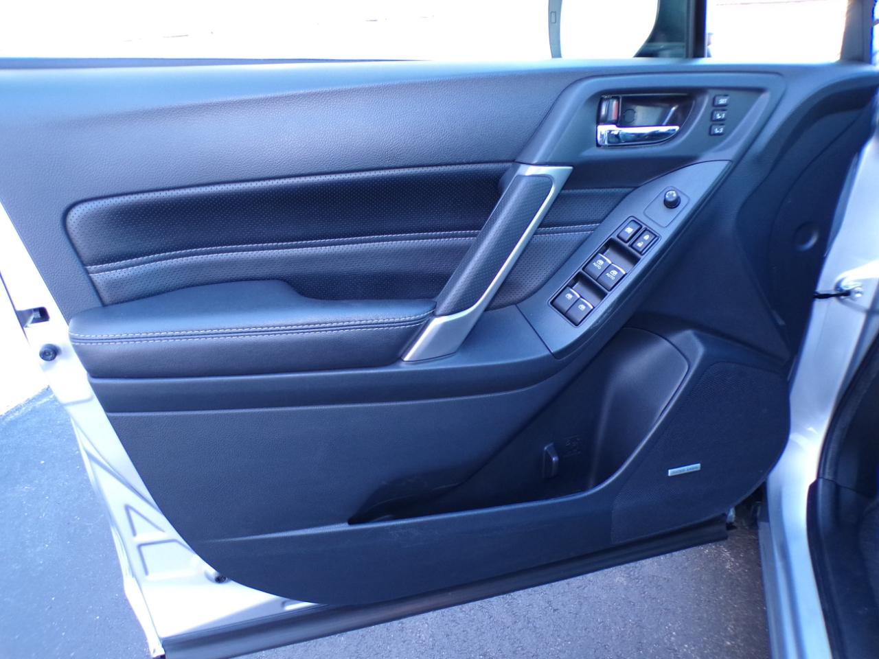 Subaru Forester 2.5i Touring CVT 2017