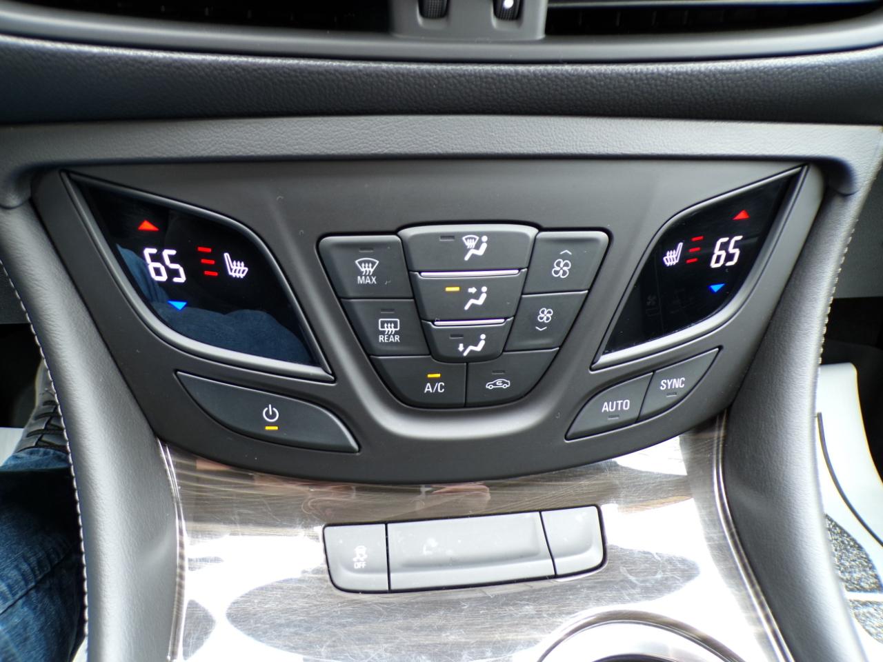 Buick Envision AWD 4dr Essence 2019