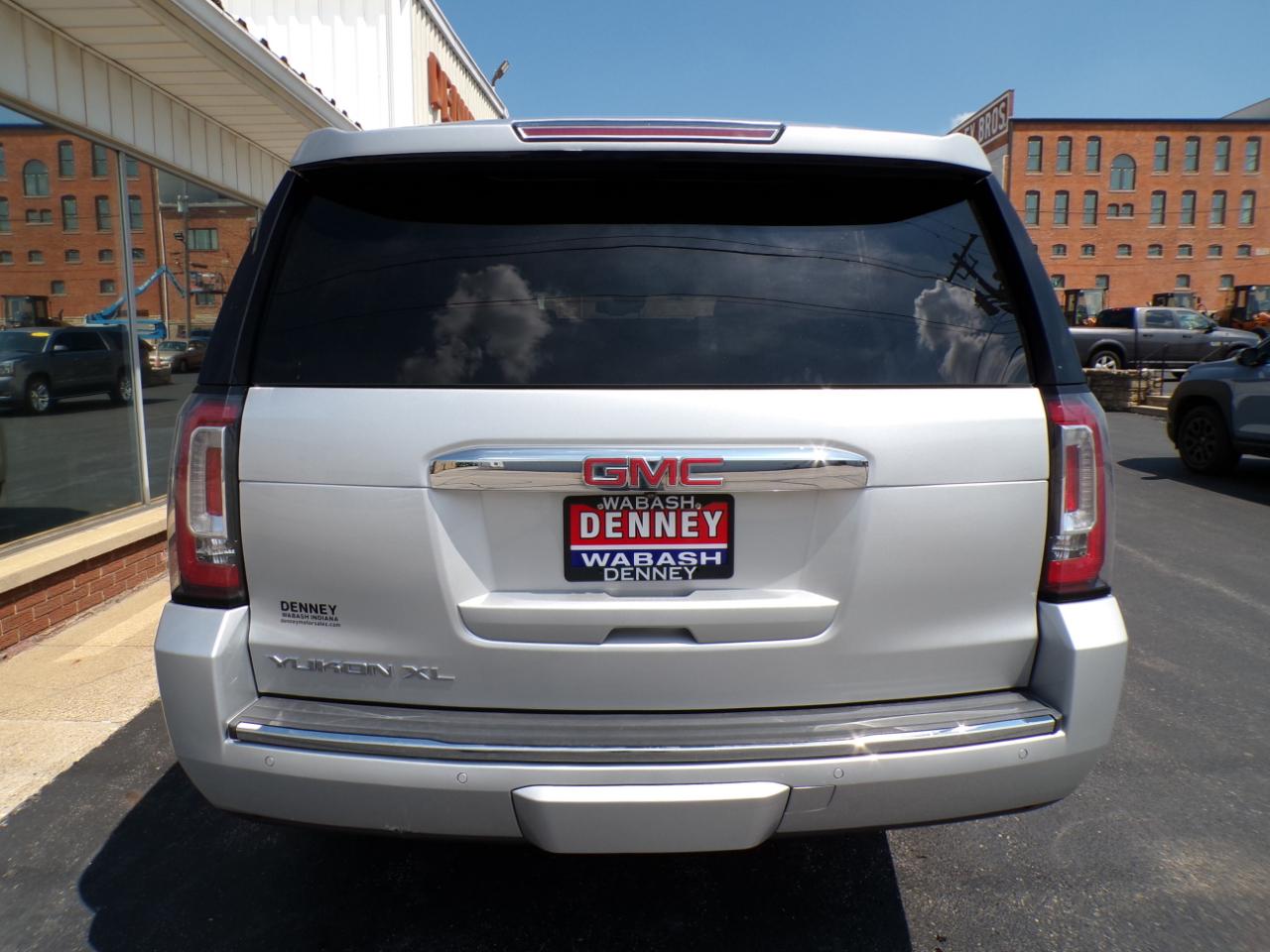 GMC Yukon XL 4WD 4dr Denali 2018
