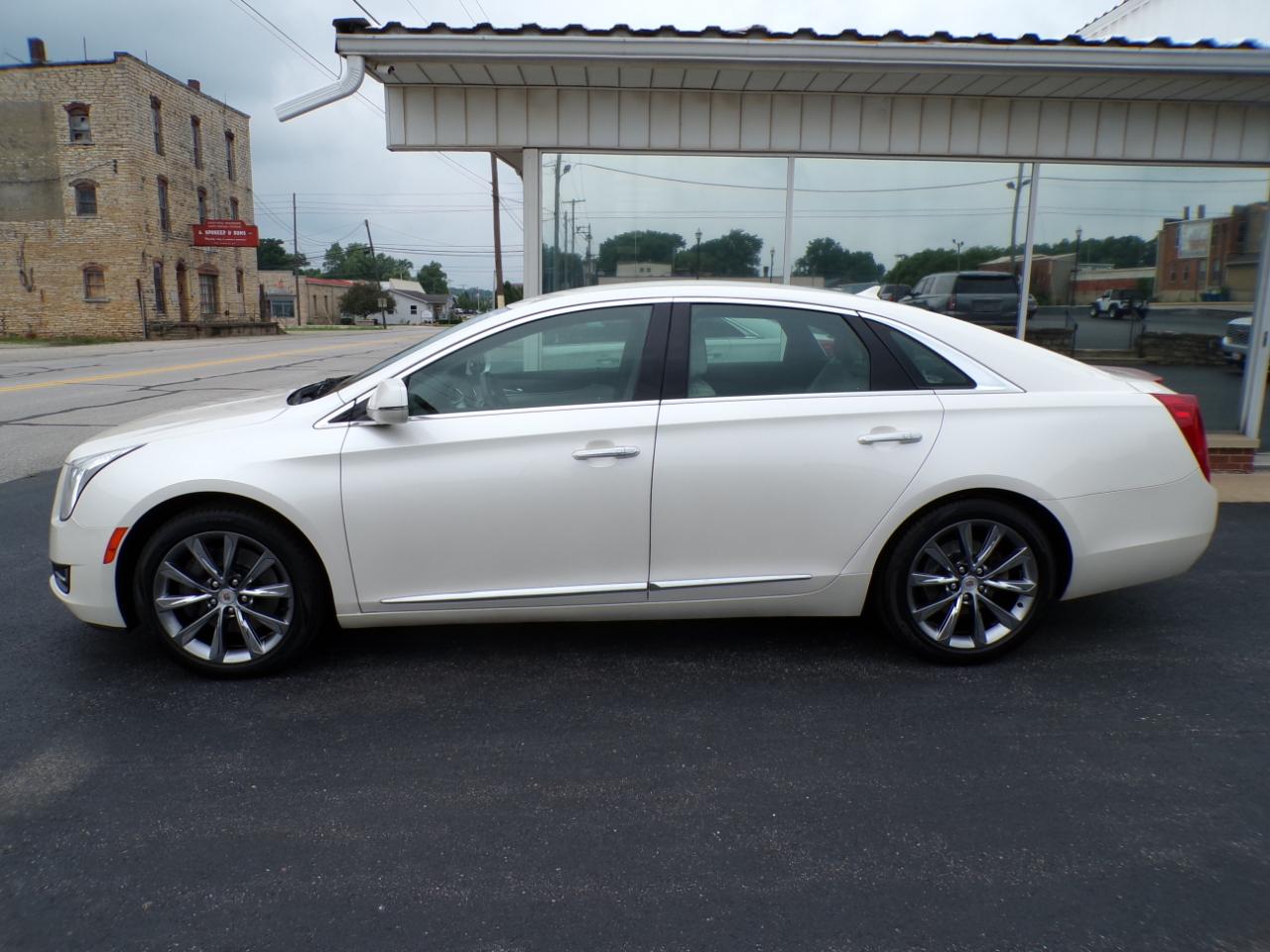 Cadillac XTS 4dr Sdn FWD 2014