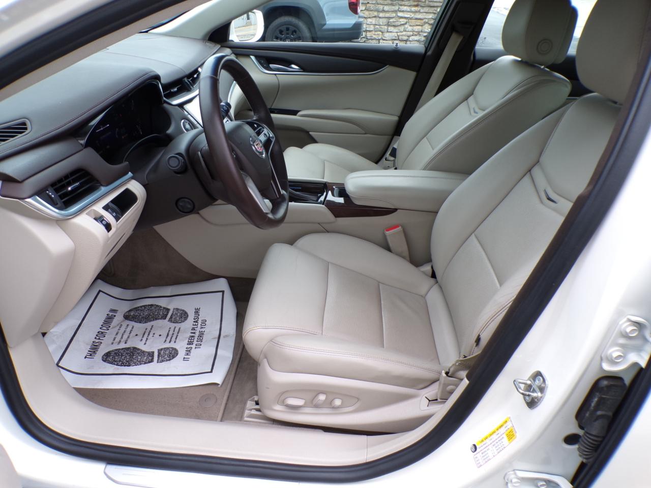 Cadillac XTS 4dr Sdn FWD 2014