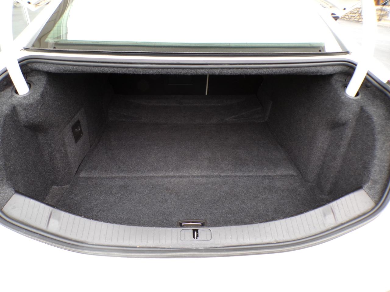 Cadillac XTS 4dr Sdn FWD 2014