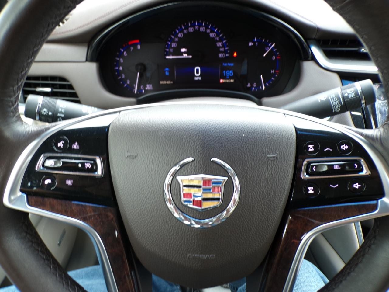 Cadillac XTS 4dr Sdn FWD 2014
