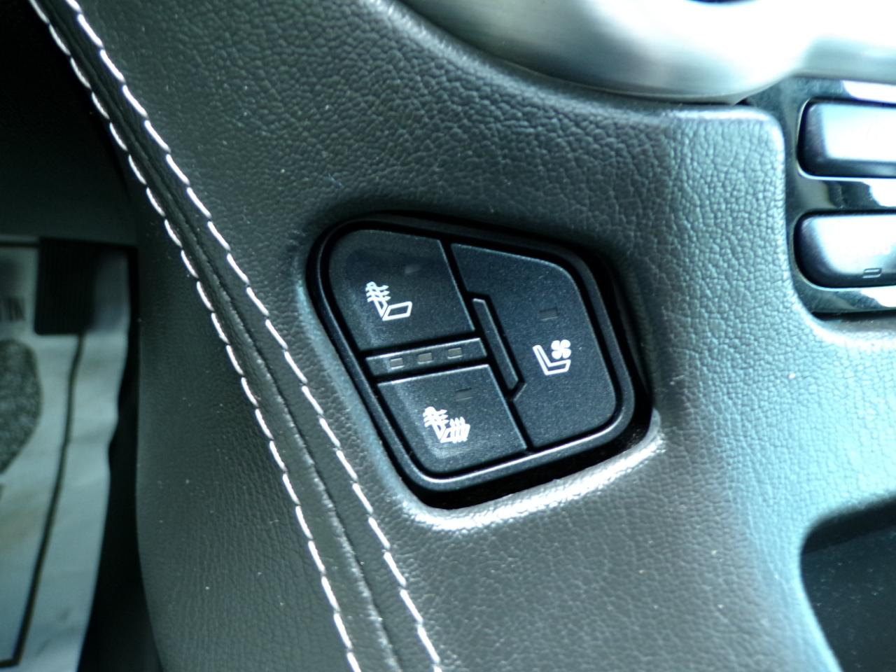 GMC Yukon XL 4WD 4dr SLT 2020