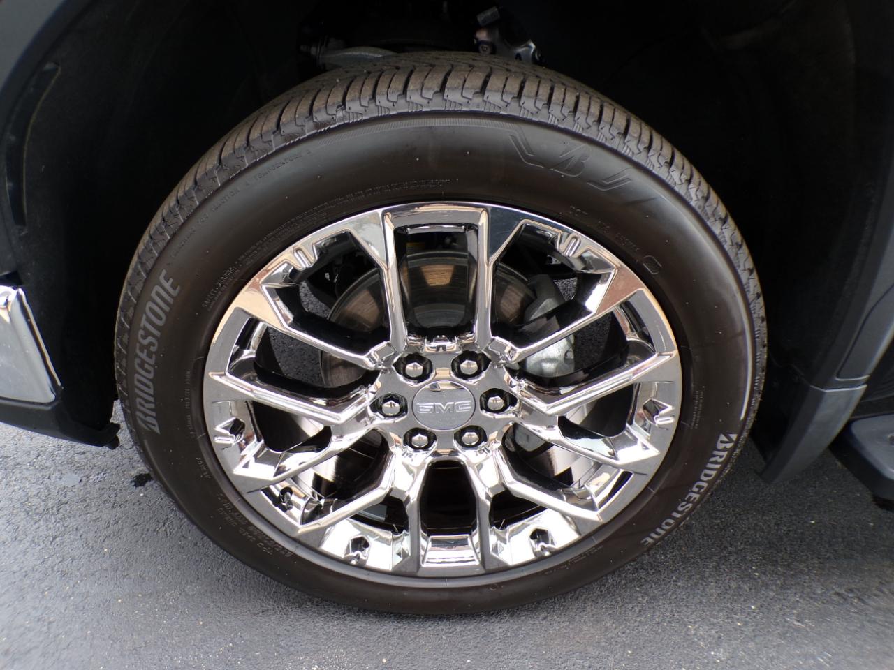 GMC Sierra 1500 4WD Crew Cab 147" SLT 2026