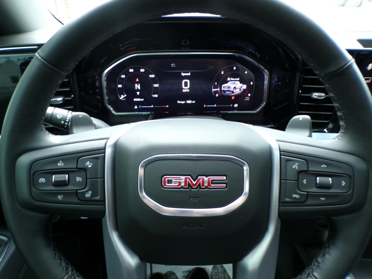GMC Sierra 1500 4WD Crew Cab 147" SLT 2026