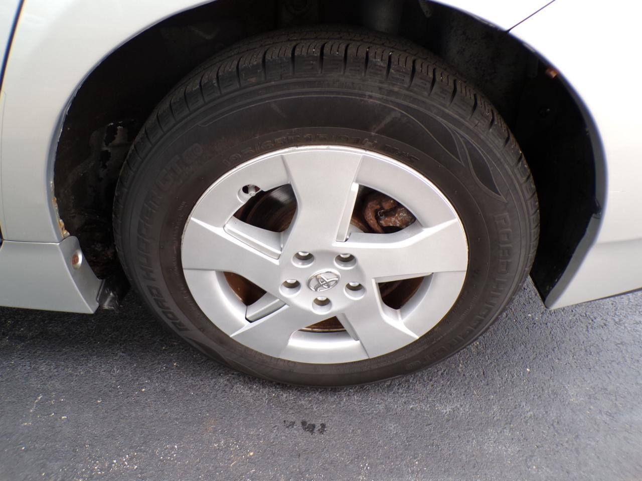 Toyota Prius 5dr HB I (Natl) 2011