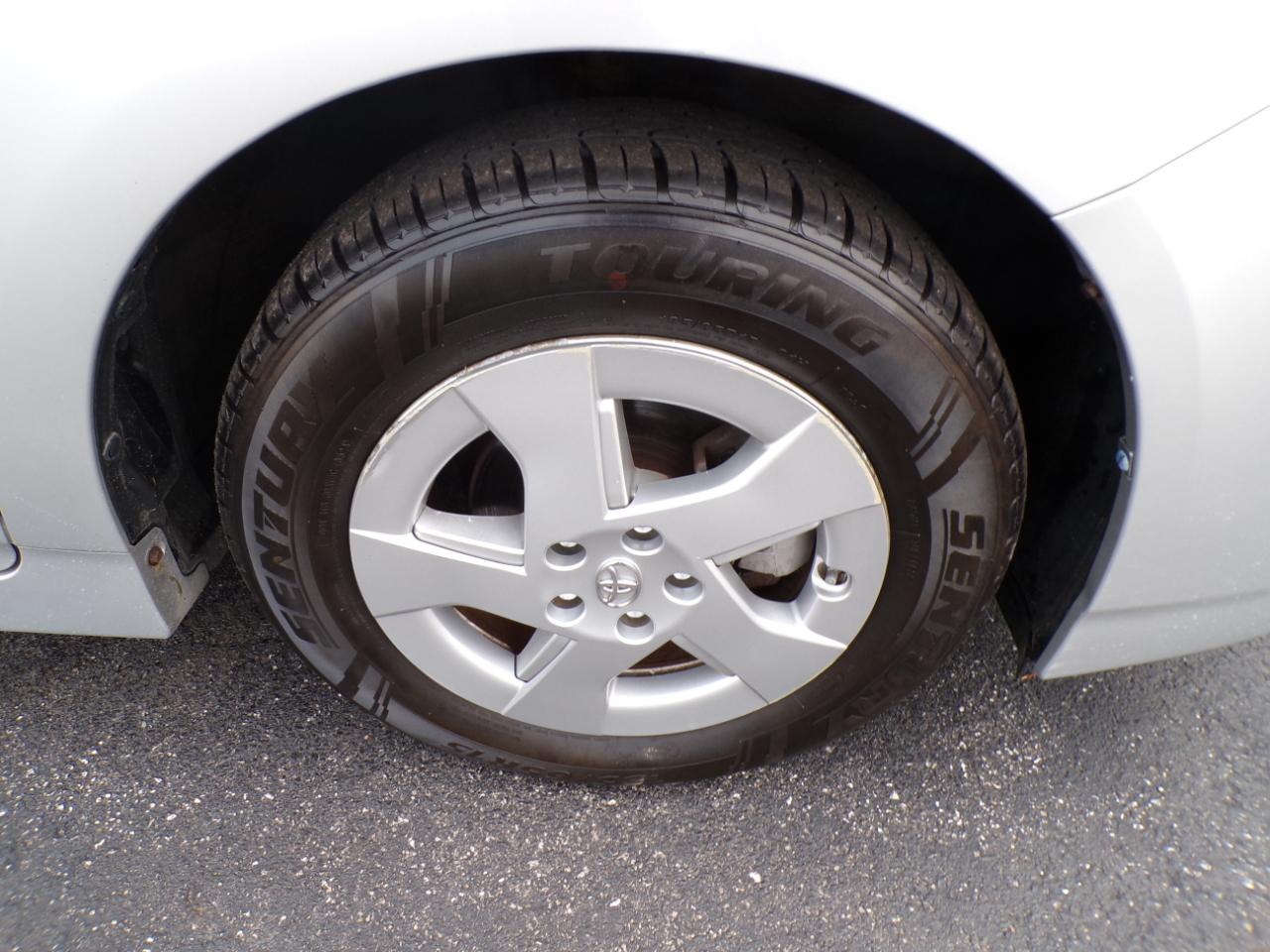 Toyota Prius 5dr HB I (Natl) 2011