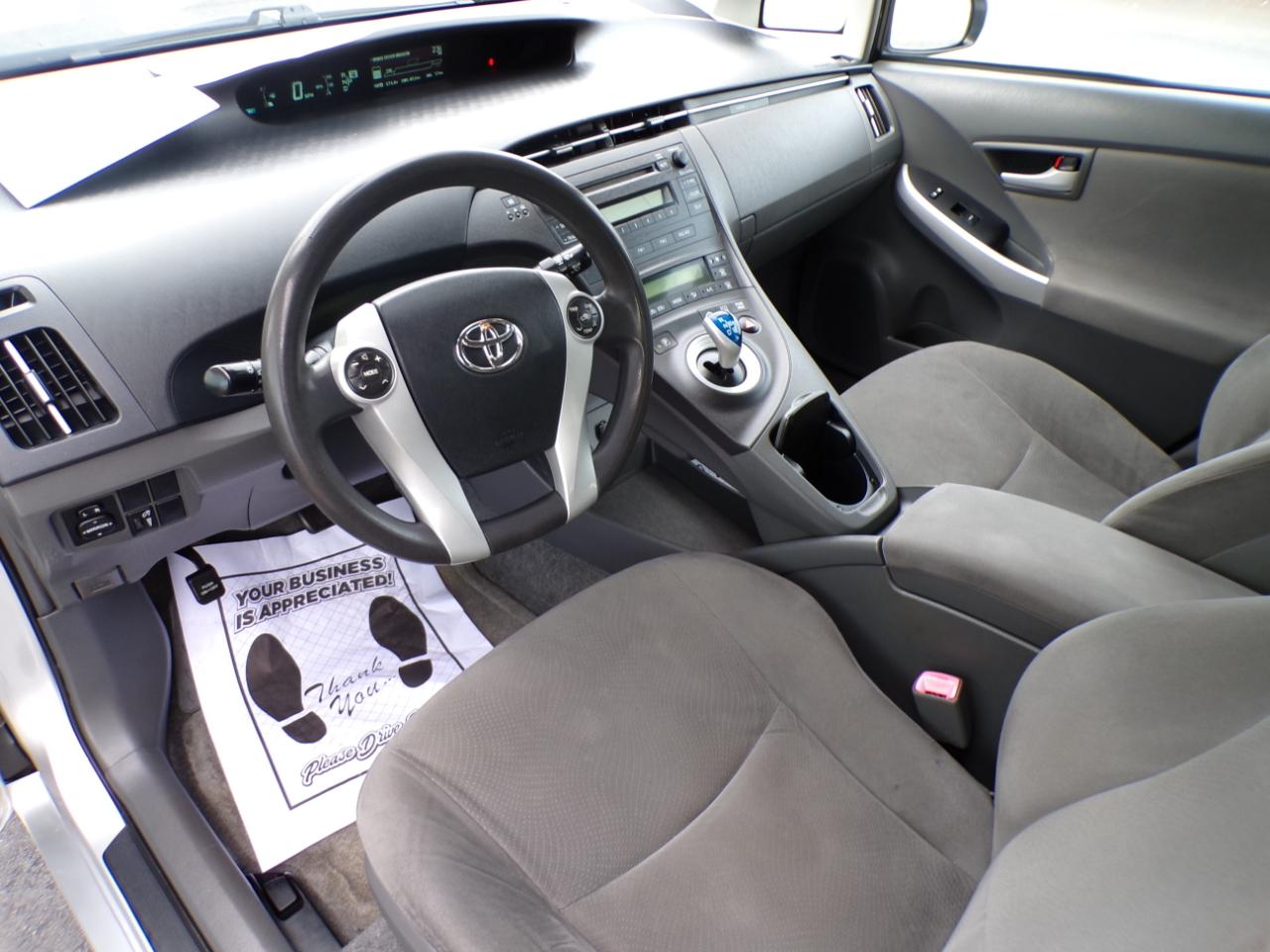 Toyota Prius 5dr HB I (Natl) 2011