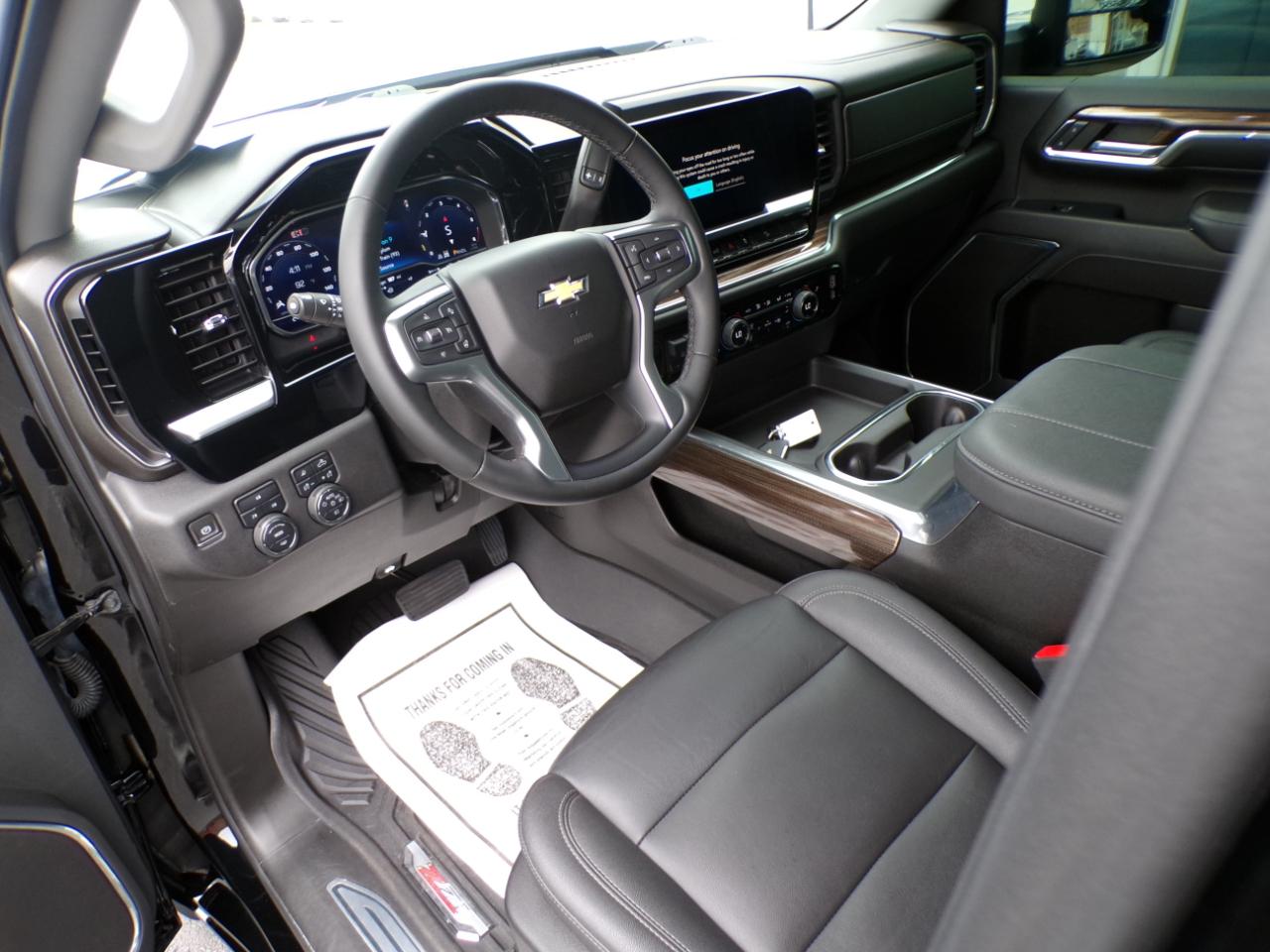 Chevrolet Silverado 2500HD 4WD Crew Cab 159" LT 2024