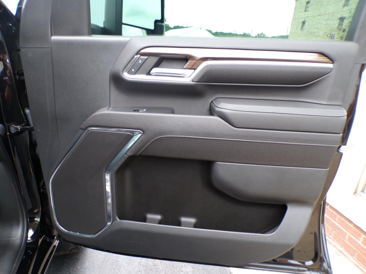 Chevrolet Silverado 2500HD 4WD Crew Cab 159" LT 2024