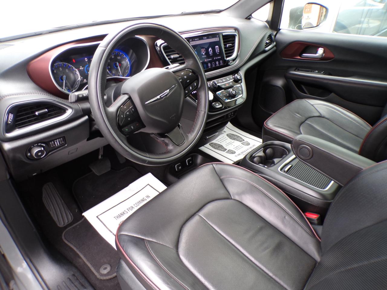 Chrysler Pacifica Limited 35th Anniversary FWD *Ltd Avail* 2020