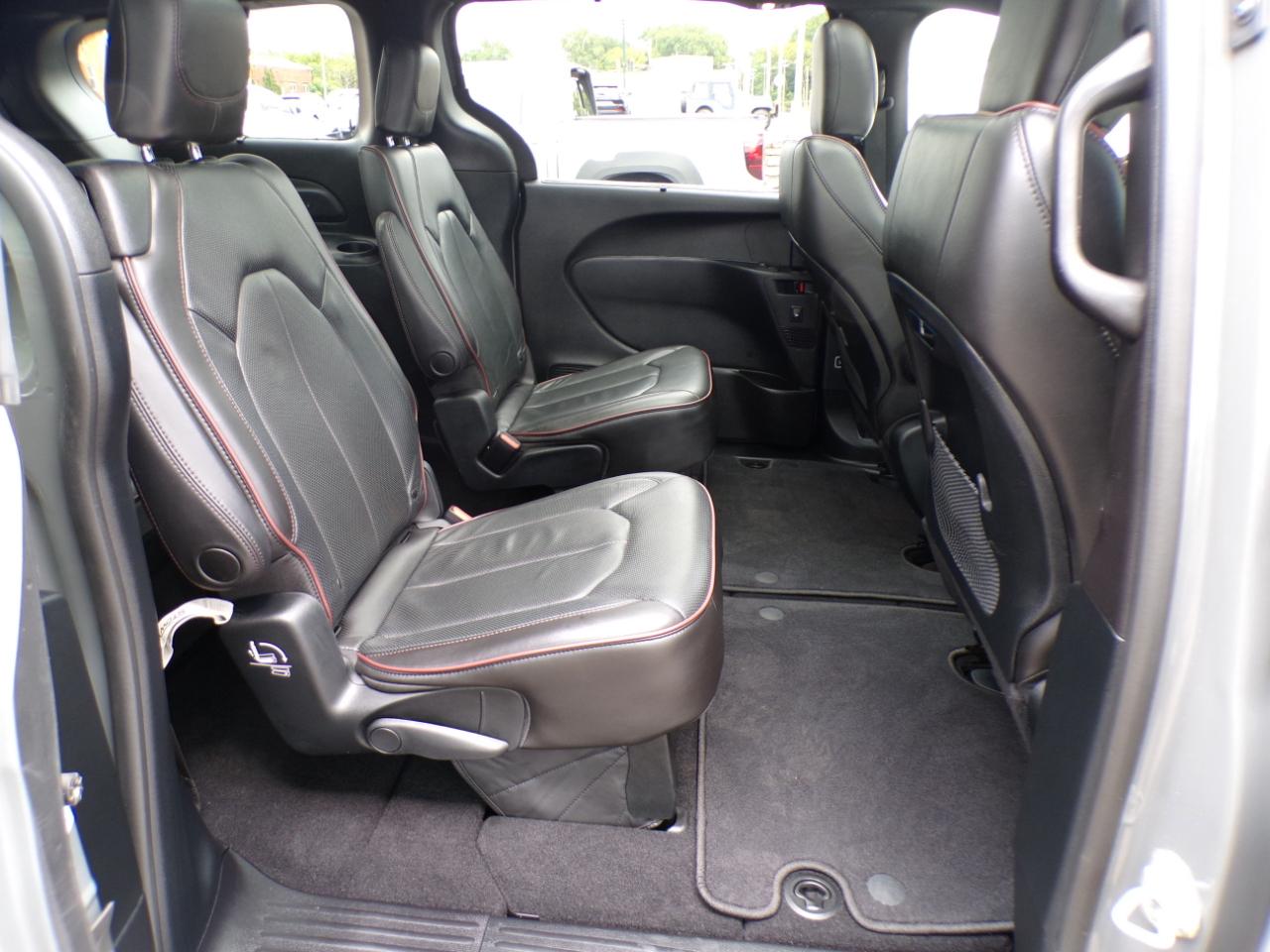 Chrysler Pacifica Limited 35th Anniversary FWD *Ltd Avail* 2020