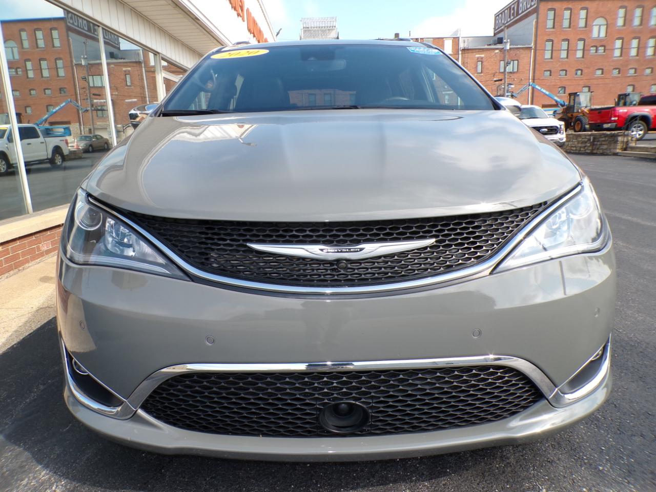 Chrysler Pacifica Limited 35th Anniversary FWD *Ltd Avail* 2020