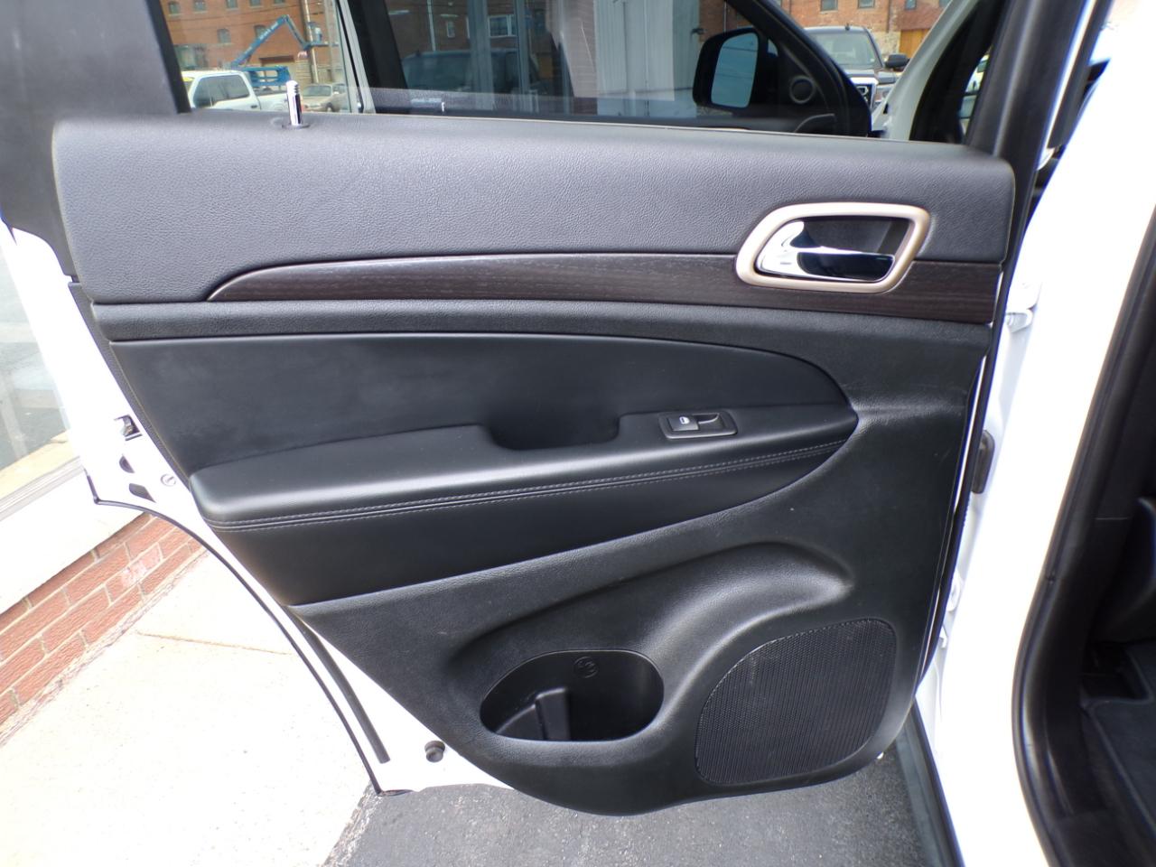 Jeep Grand Cherokee 4WD 4dr Laredo 2014