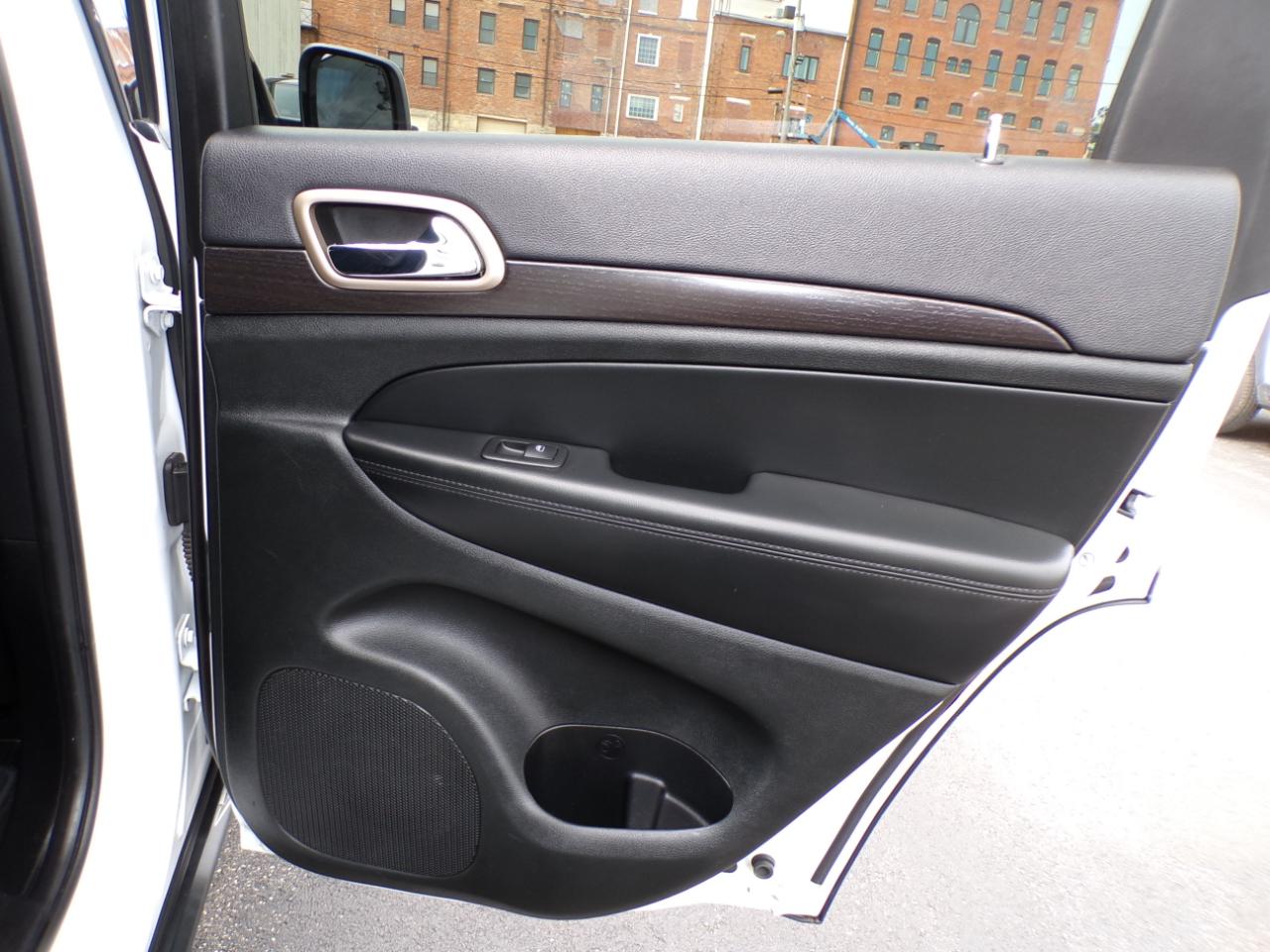 Jeep Grand Cherokee 4WD 4dr Laredo 2014