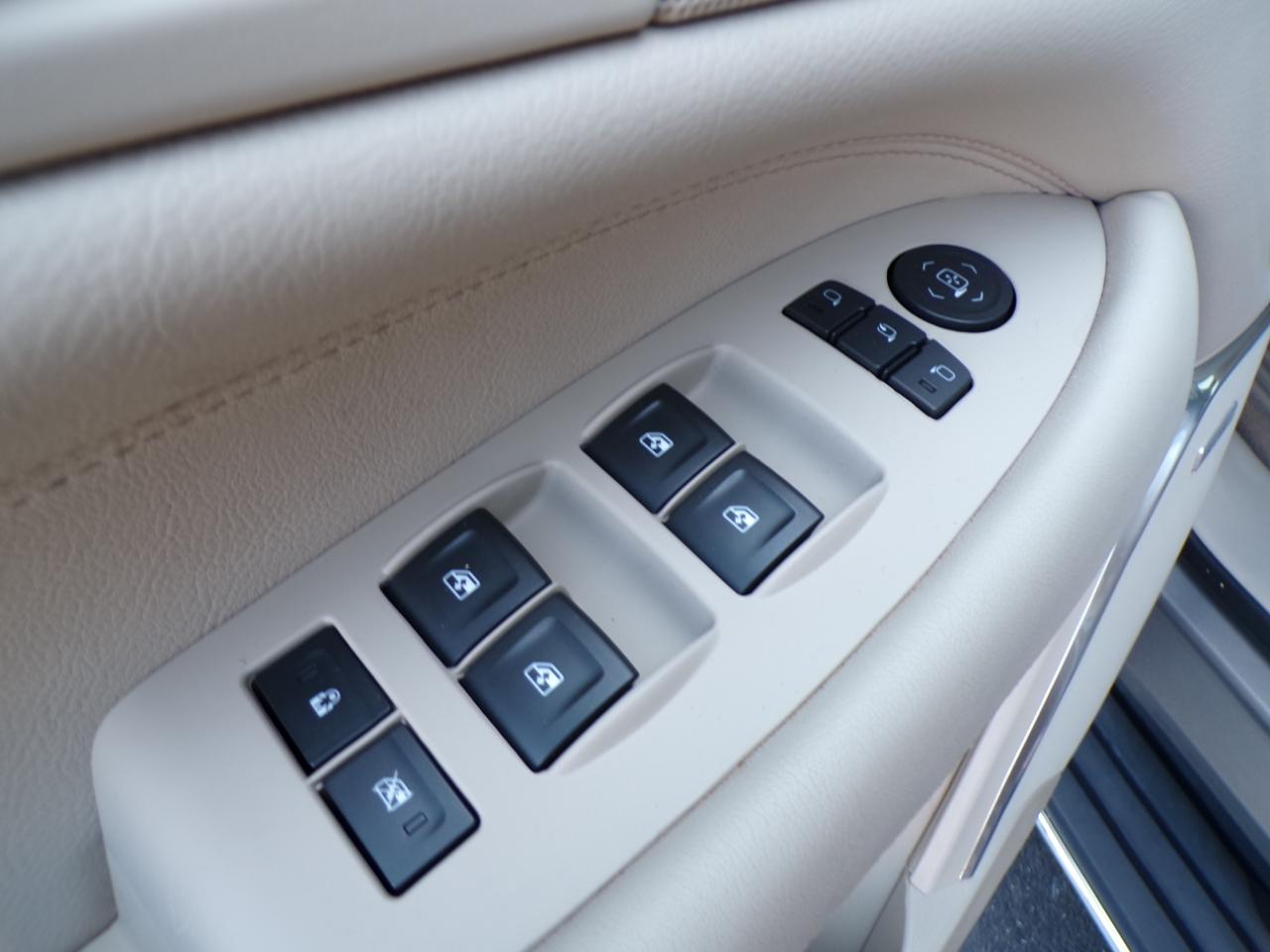 Cadillac Escalade 4WD 4dr Luxury 2019