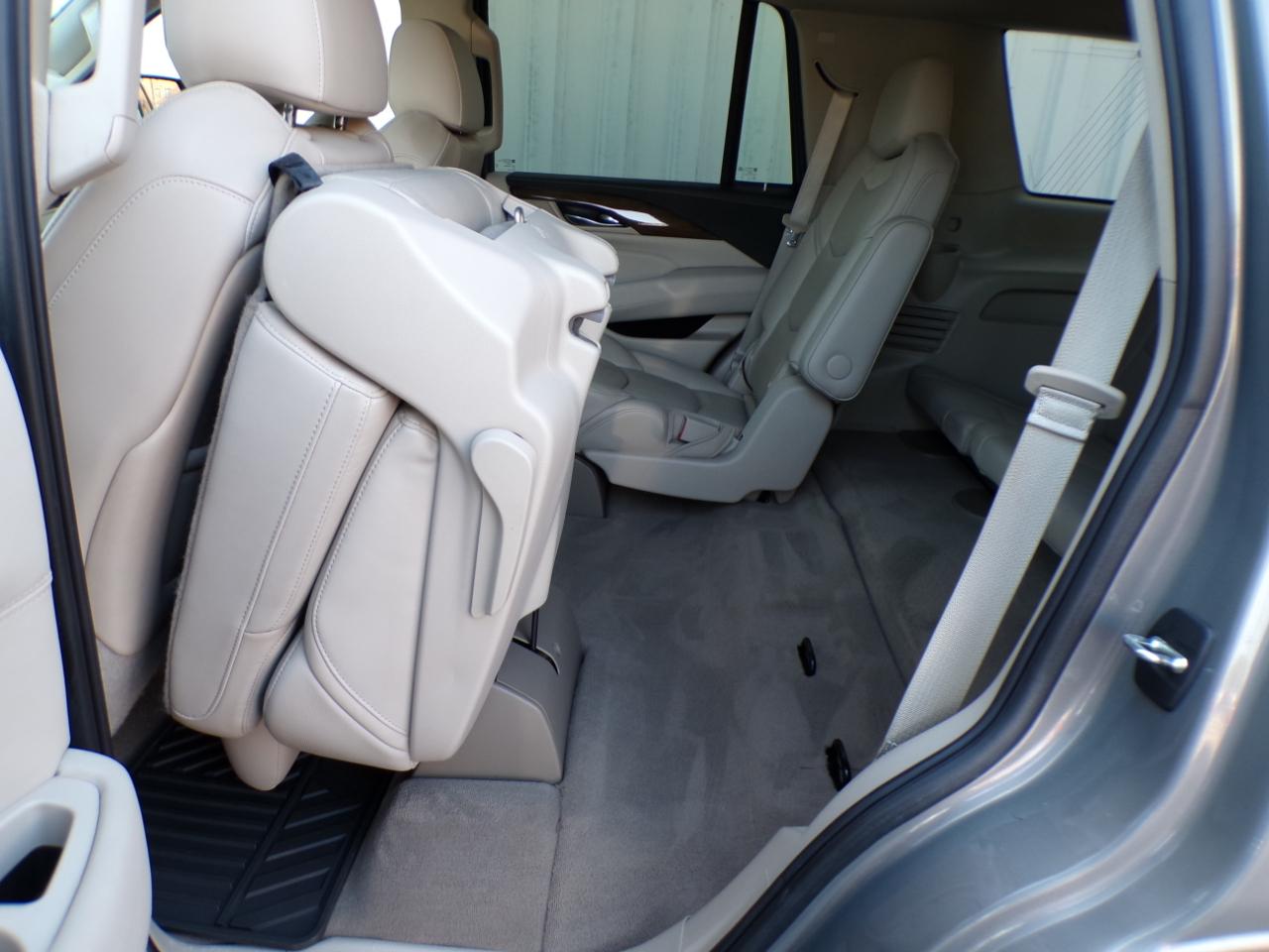 Cadillac Escalade 4WD 4dr Luxury 2019