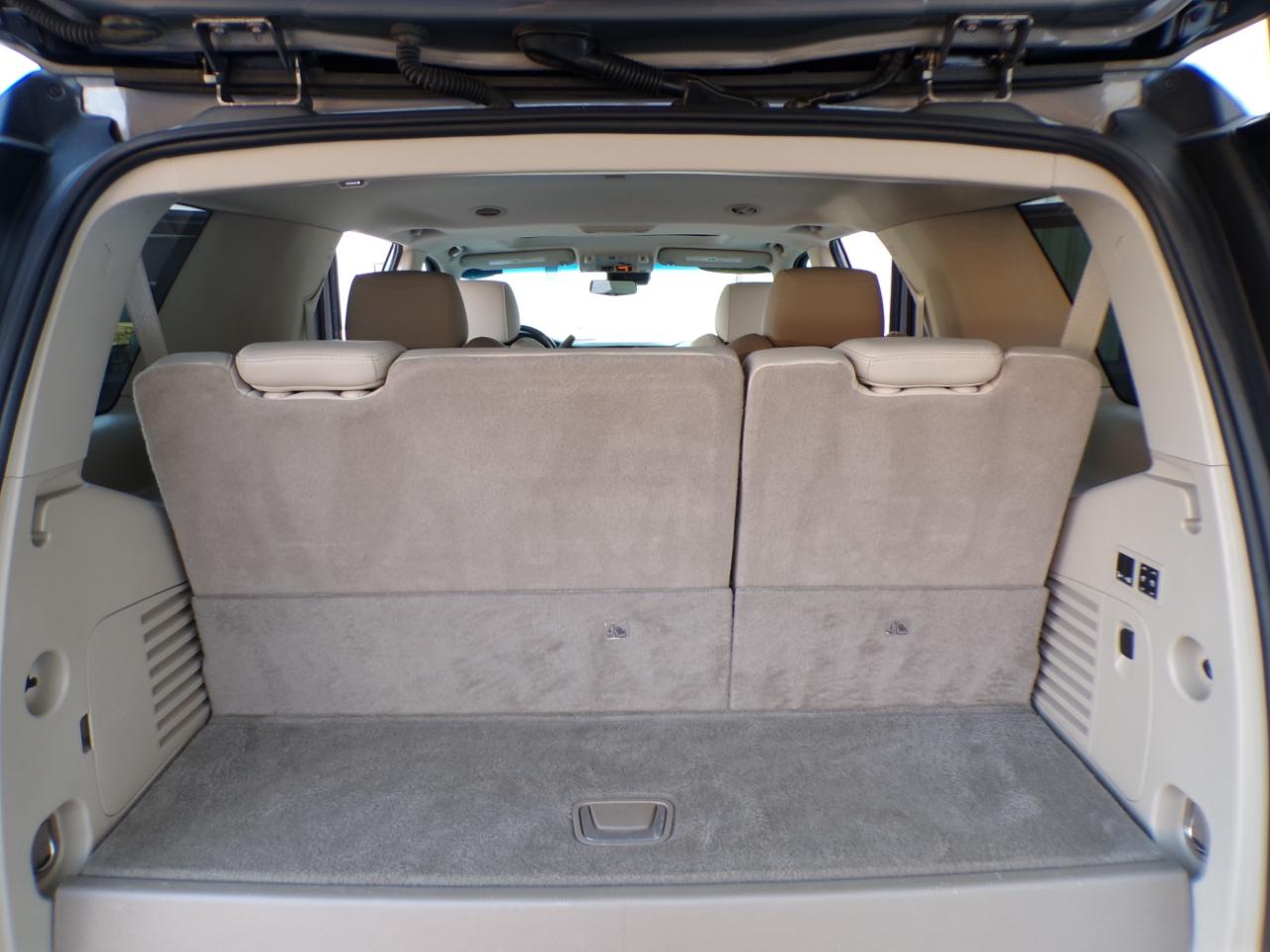Cadillac Escalade 4WD 4dr Luxury 2019