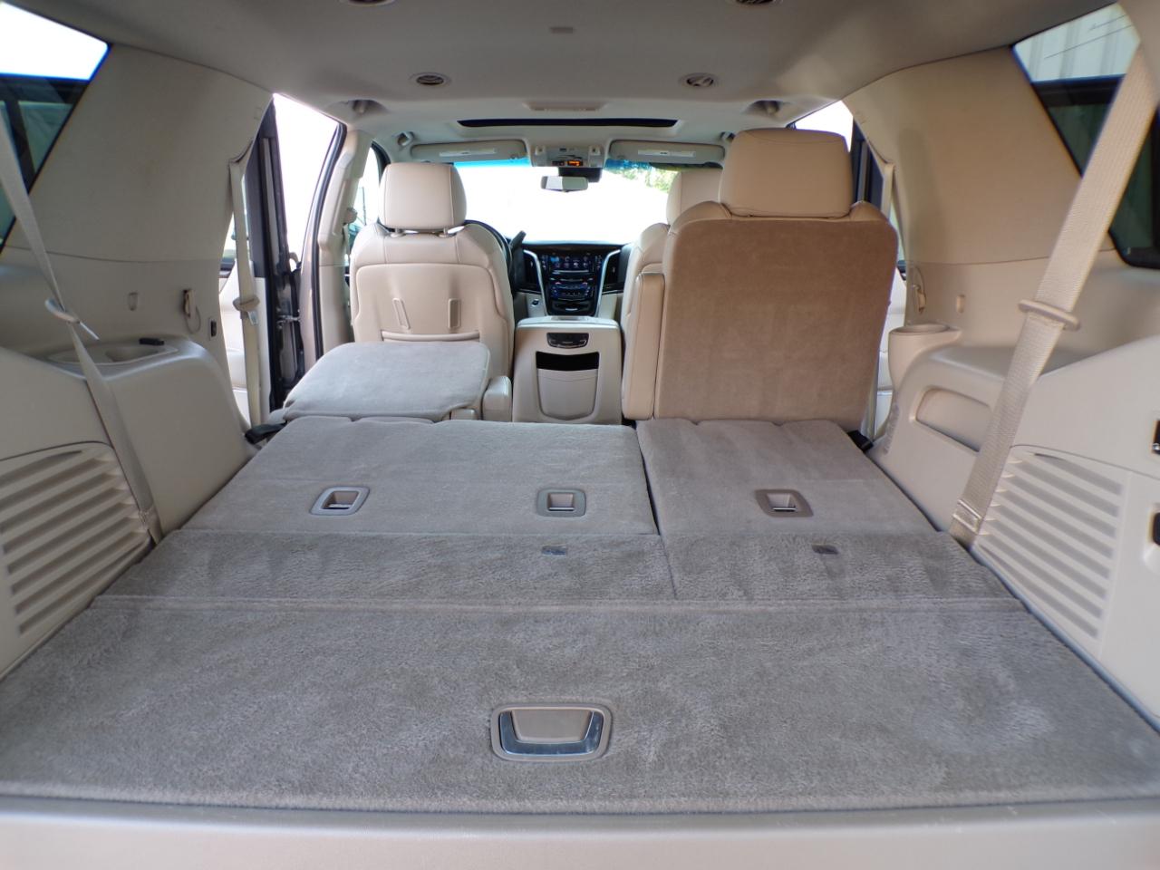 Cadillac Escalade 4WD 4dr Luxury 2019