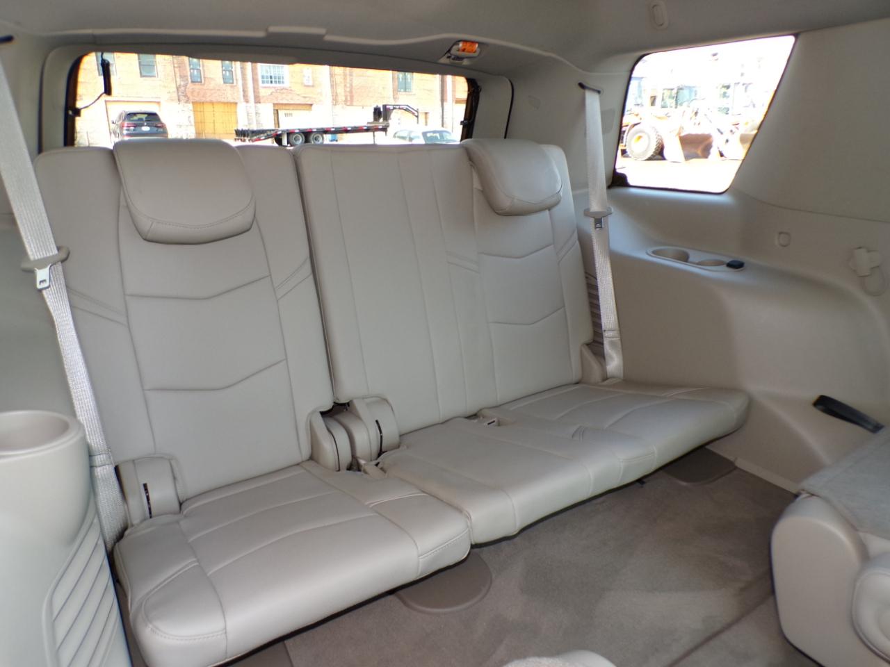 Cadillac Escalade 4WD 4dr Luxury 2019