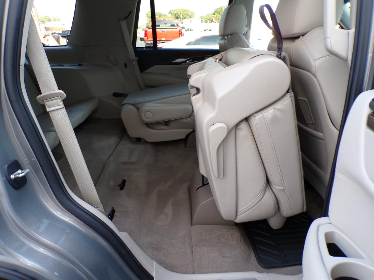 Cadillac Escalade 4WD 4dr Luxury 2019