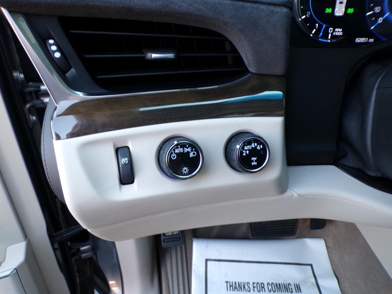 Cadillac Escalade 4WD 4dr Luxury 2019