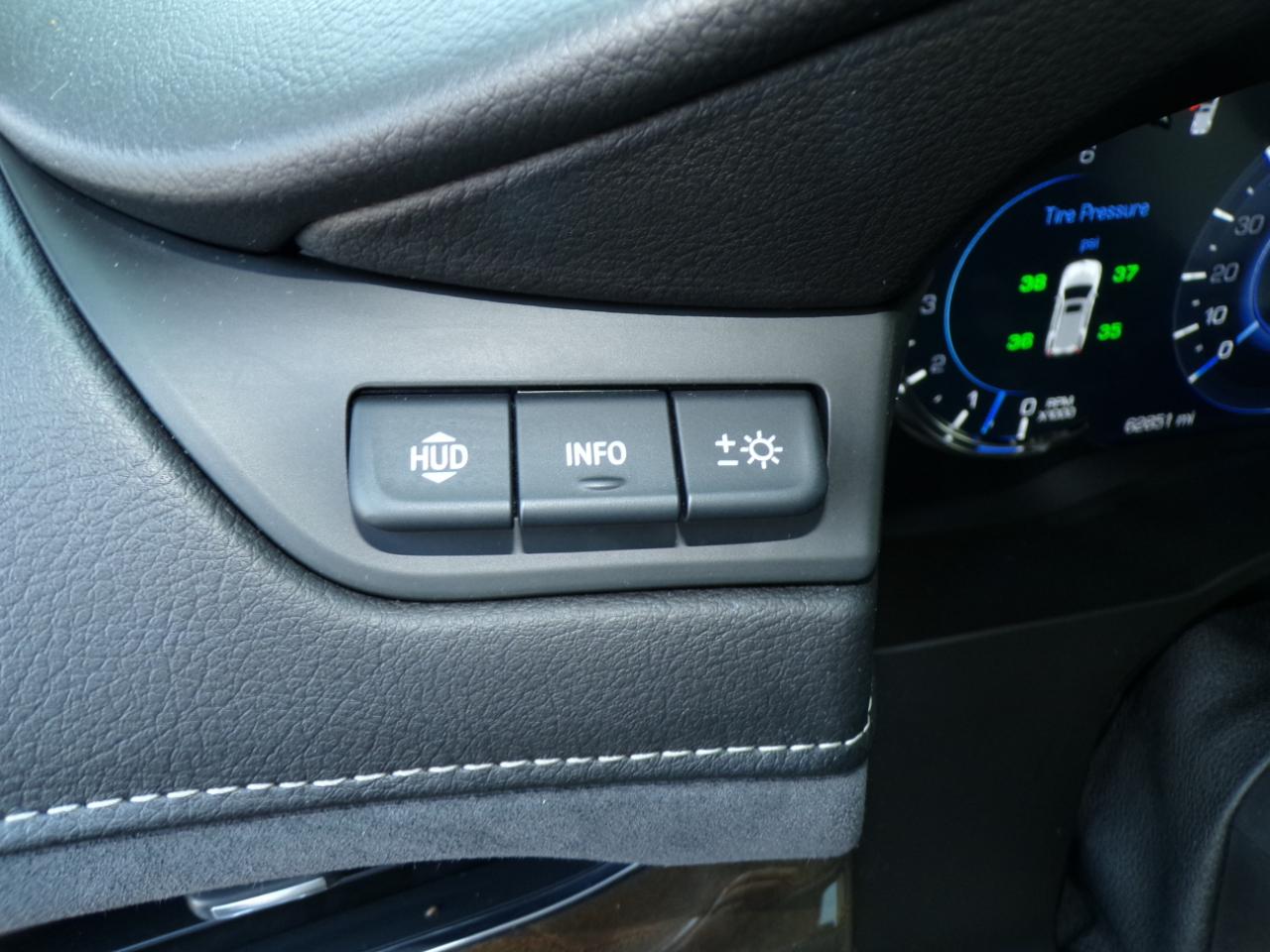 Cadillac Escalade 4WD 4dr Luxury 2019