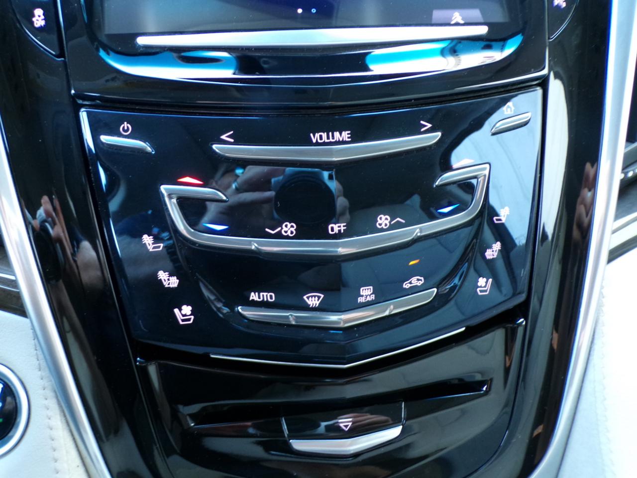 Cadillac Escalade 4WD 4dr Luxury 2019