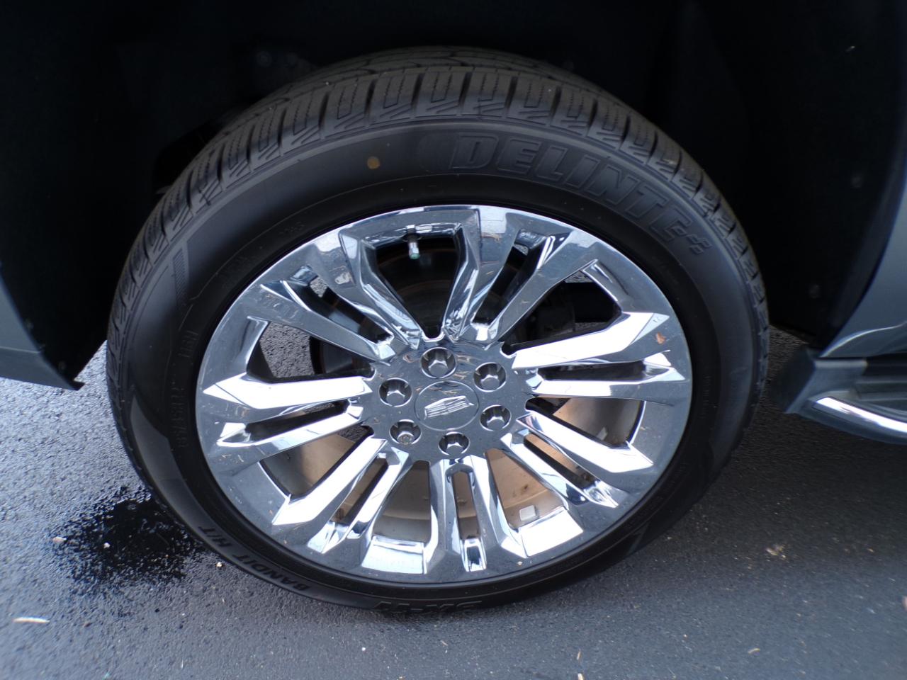 Cadillac Escalade 4WD 4dr Luxury 2019