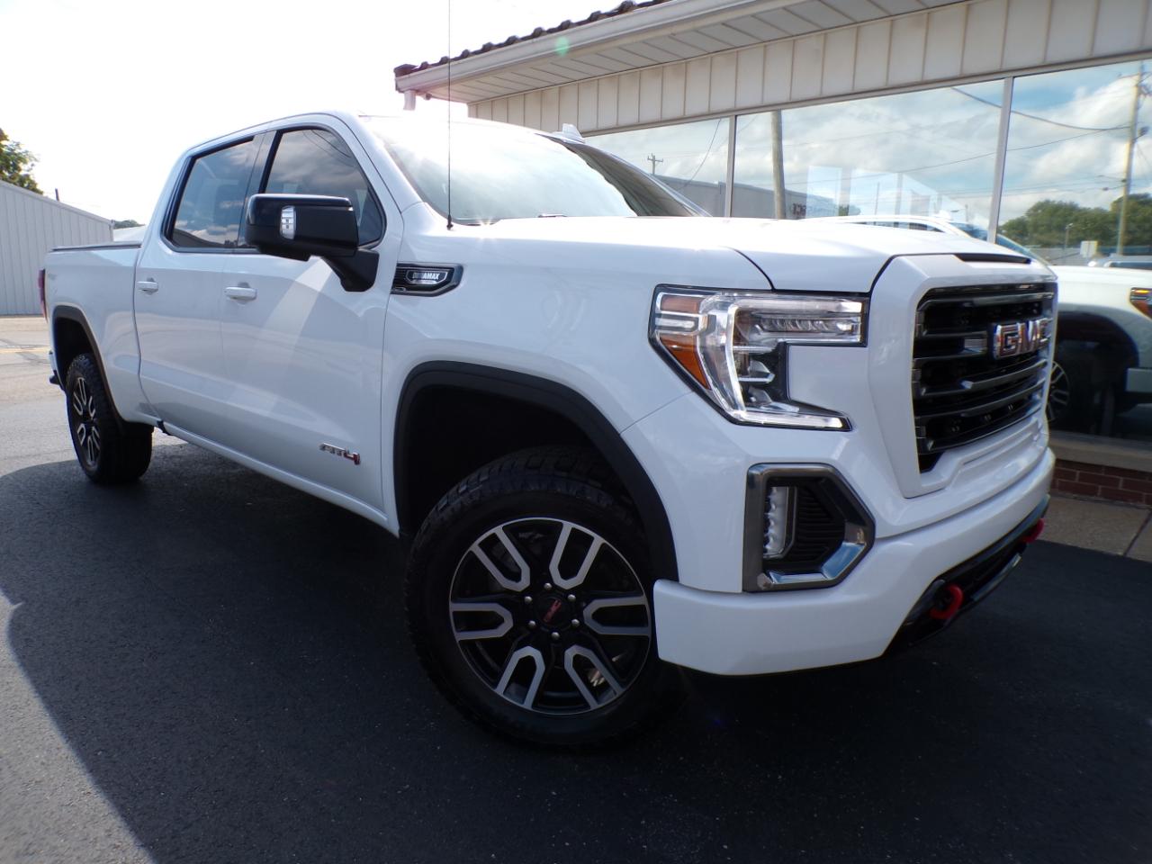 GMC Sierra 1500 4WD Crew Cab 157" AT4 2021