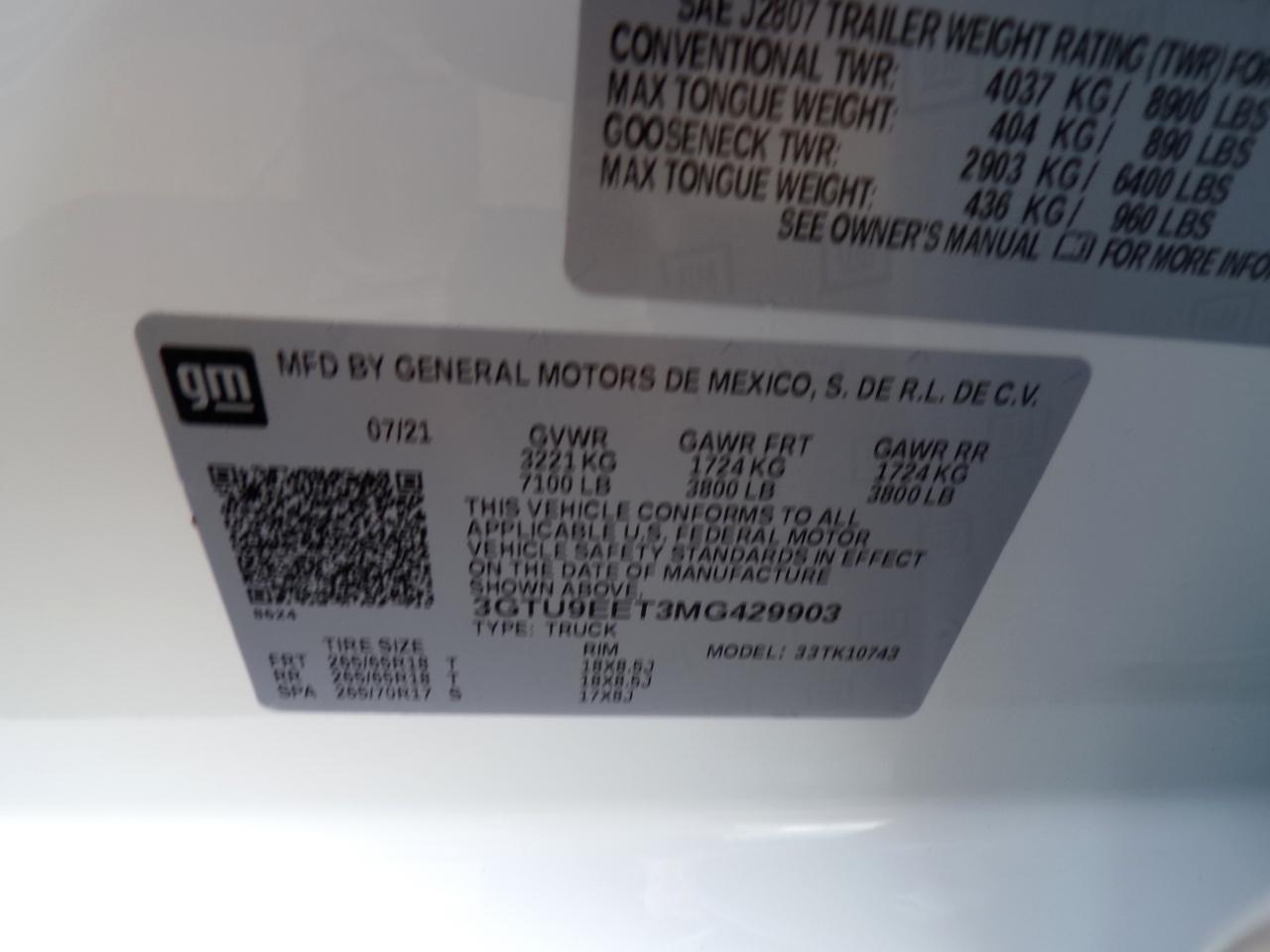 GMC Sierra 1500 4WD Crew Cab 157" AT4 2021