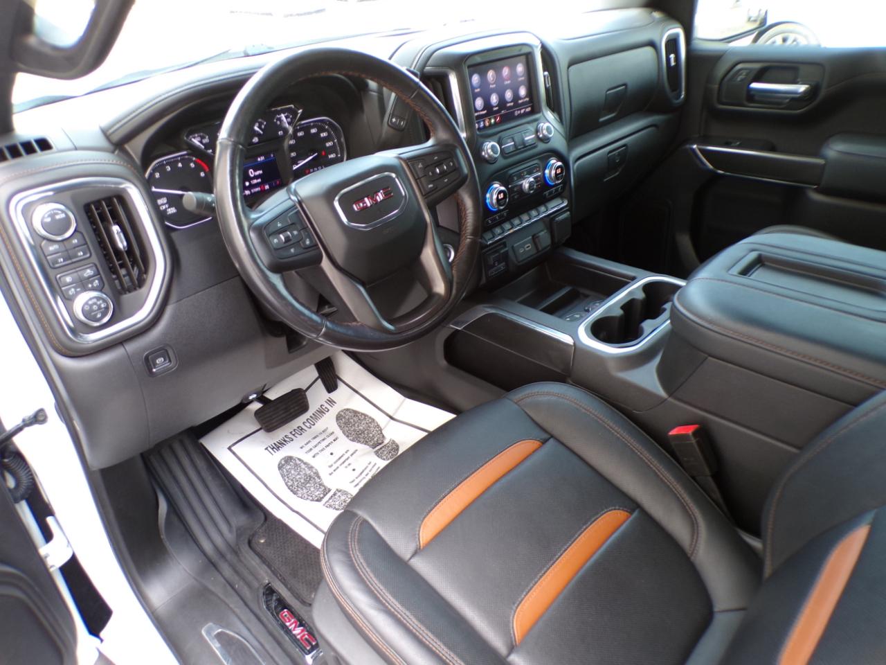 GMC Sierra 1500 4WD Crew Cab 157" AT4 2021