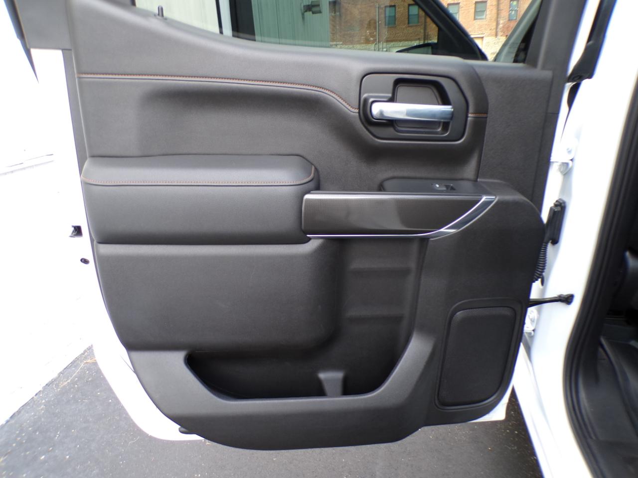 GMC Sierra 1500 4WD Crew Cab 157" AT4 2021