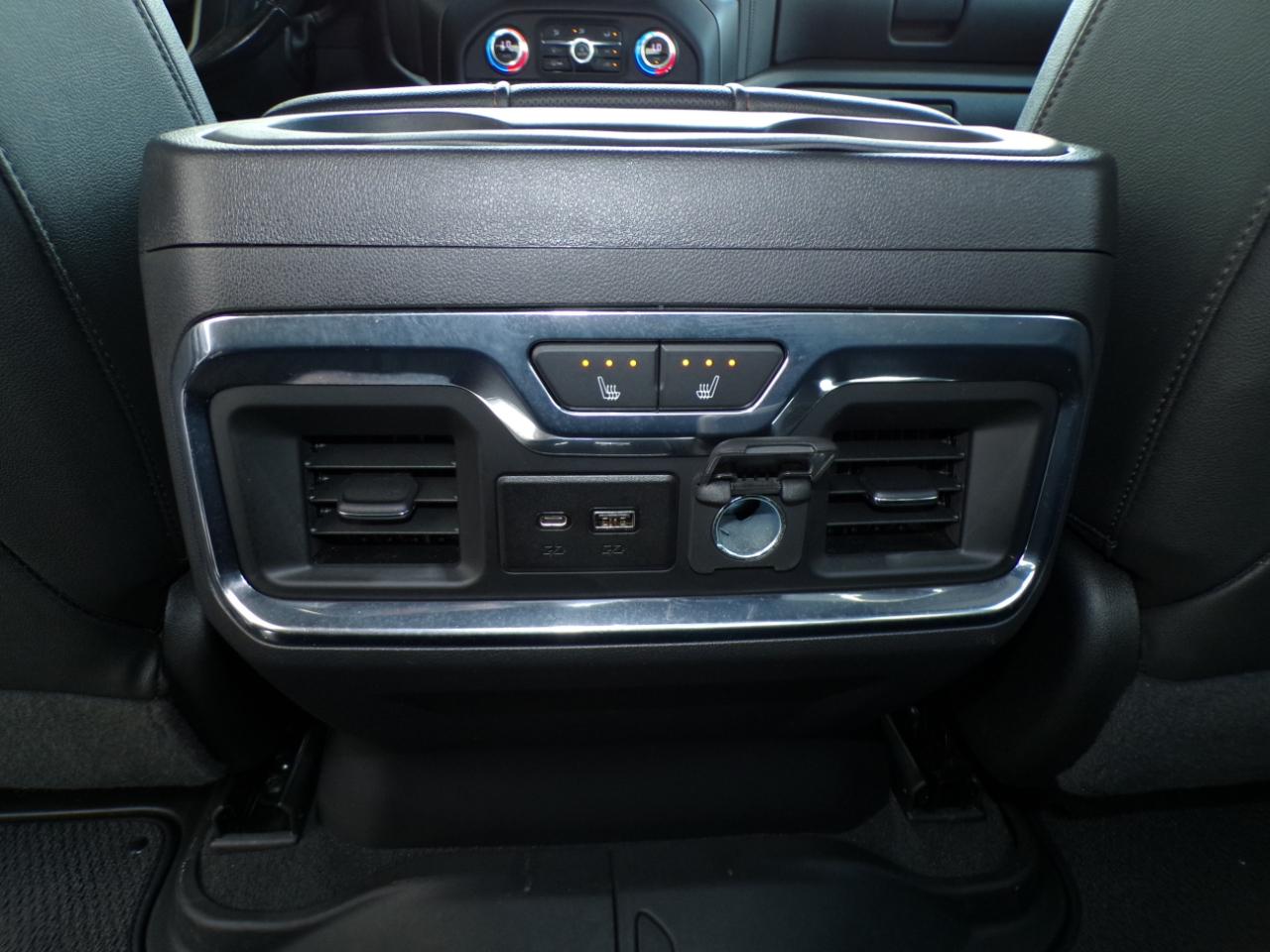 GMC Sierra 1500 4WD Crew Cab 157" AT4 2021