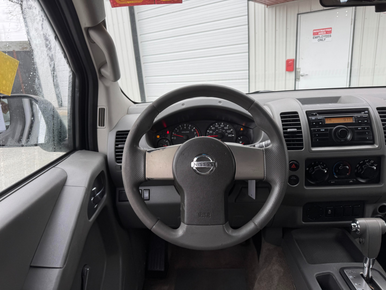 Nissan Frontier SV I4 King Cab 2WD 2012