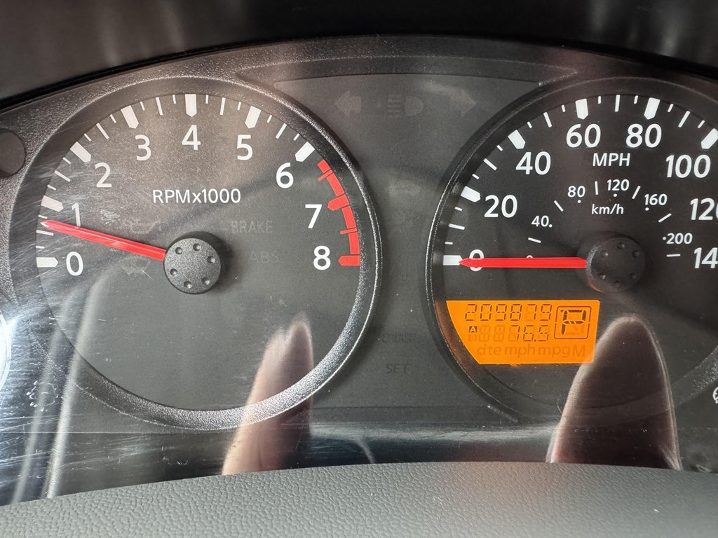 Nissan Frontier  2012