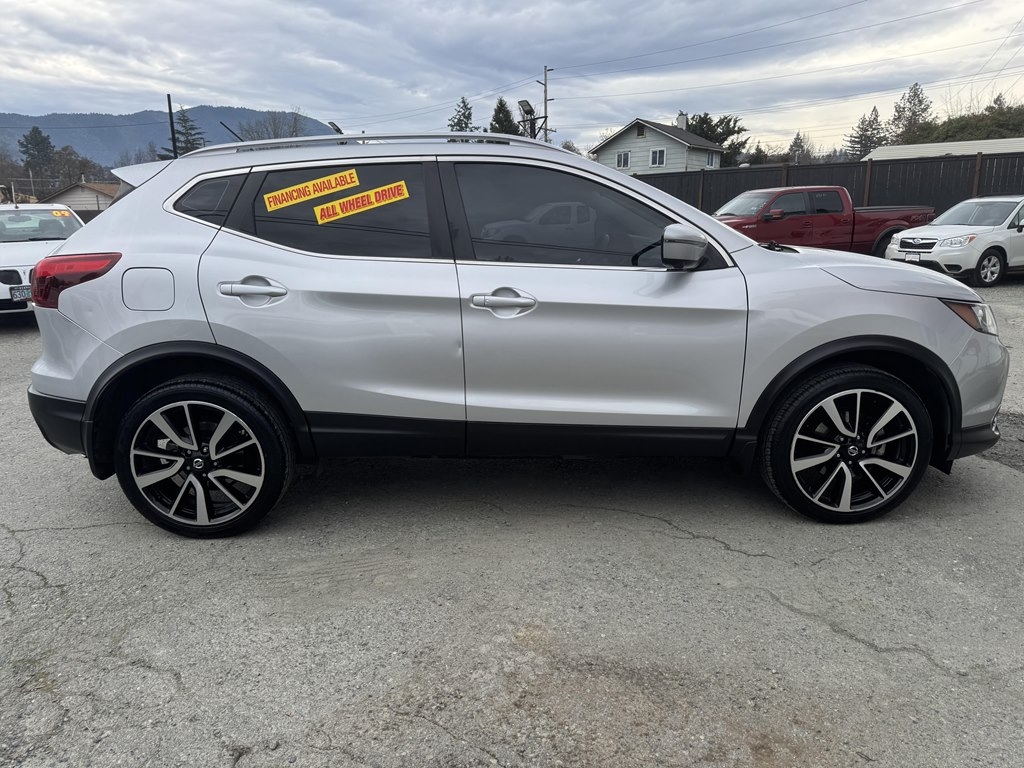 Nissan Rogue Sport  2018