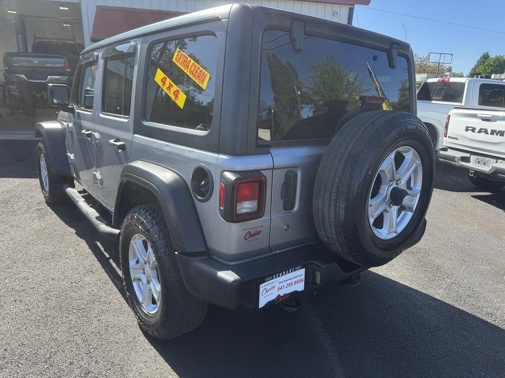 Jeep Wrangler  2019