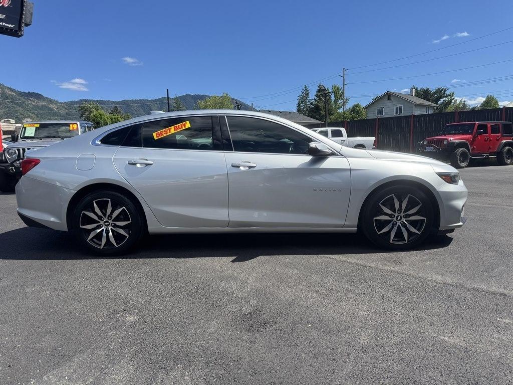 Chevrolet Malibu  2016