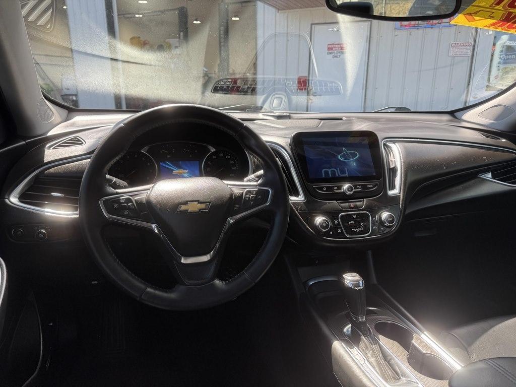 Chevrolet Malibu  2016
