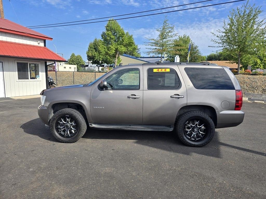 Chevrolet Tahoe  2011